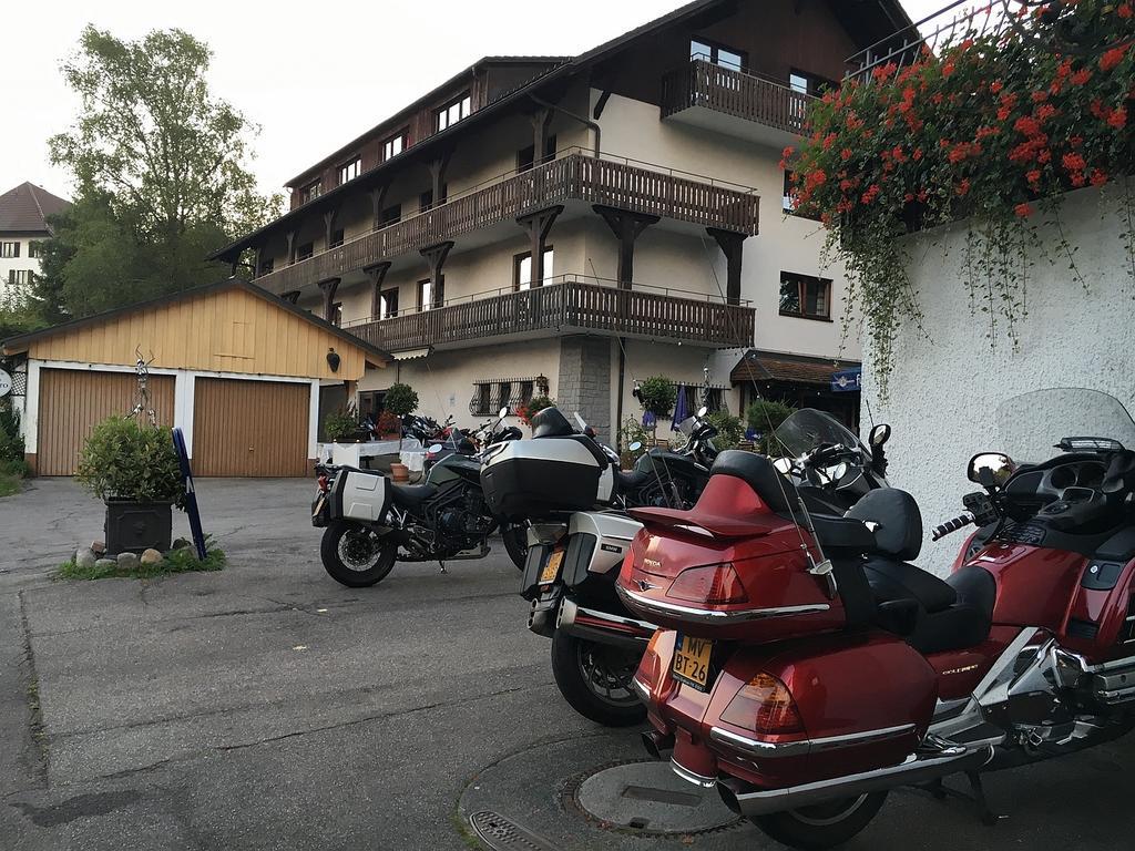 Alemannenhof Hotel Engel 里肯巴赫 外观 照片